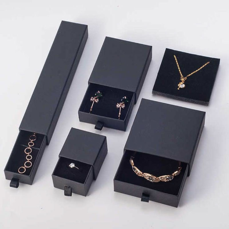 Luxury jewelry packaging